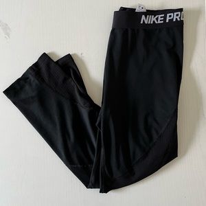 Nike Pro Crop Leggings